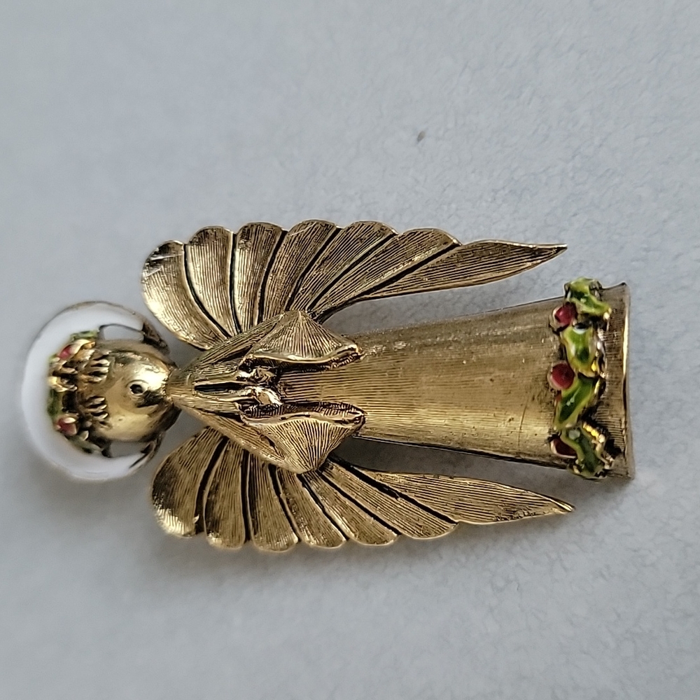 Vintage Angel Brooch signed by ART